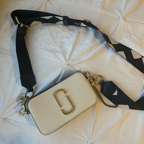 Marc Jacobs “The Snapshot” Bag Like New! - Picture 2 of 11